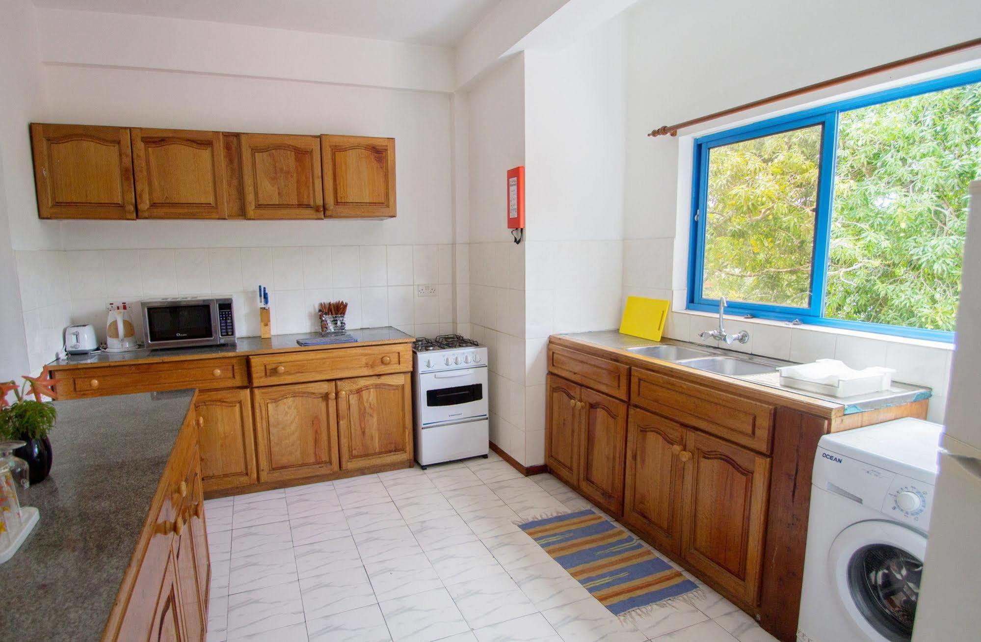 วิคกี้ เซลฟ์ คาเทอร์ริ่ง ฮอลิเดย์ อพาร์ตเมนท์ Apartment โบวาลง ภายนอก รูปภาพ